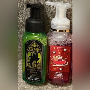 Bath & Body Works Halloween & Christmas Gentle & Clean Foaming Hand Soap Set